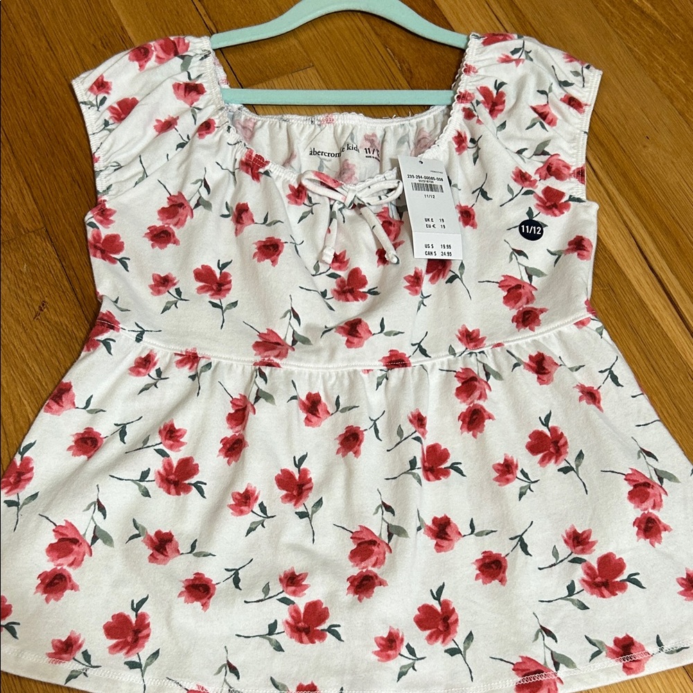 Abercrombie & Fitch Red Floral Blouse